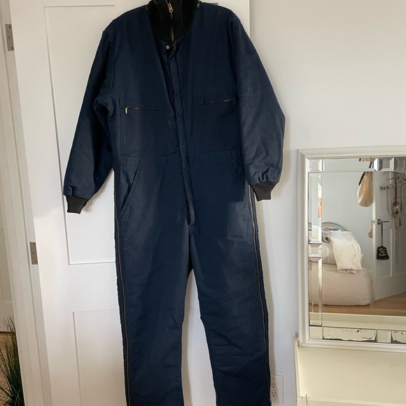 WearGuard Red and Navy insulated coveralls Large - Picture 11 of 14